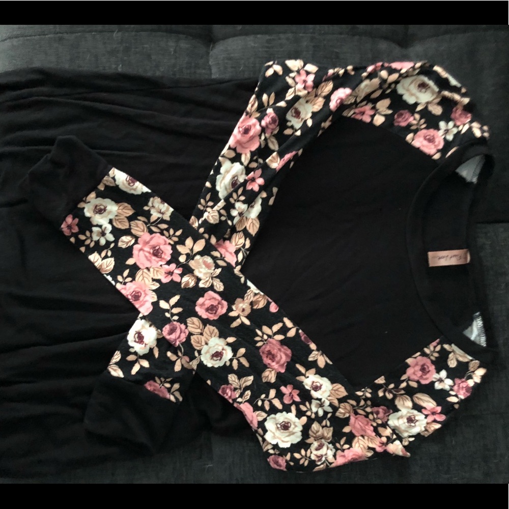 Floral Sleeves Top
